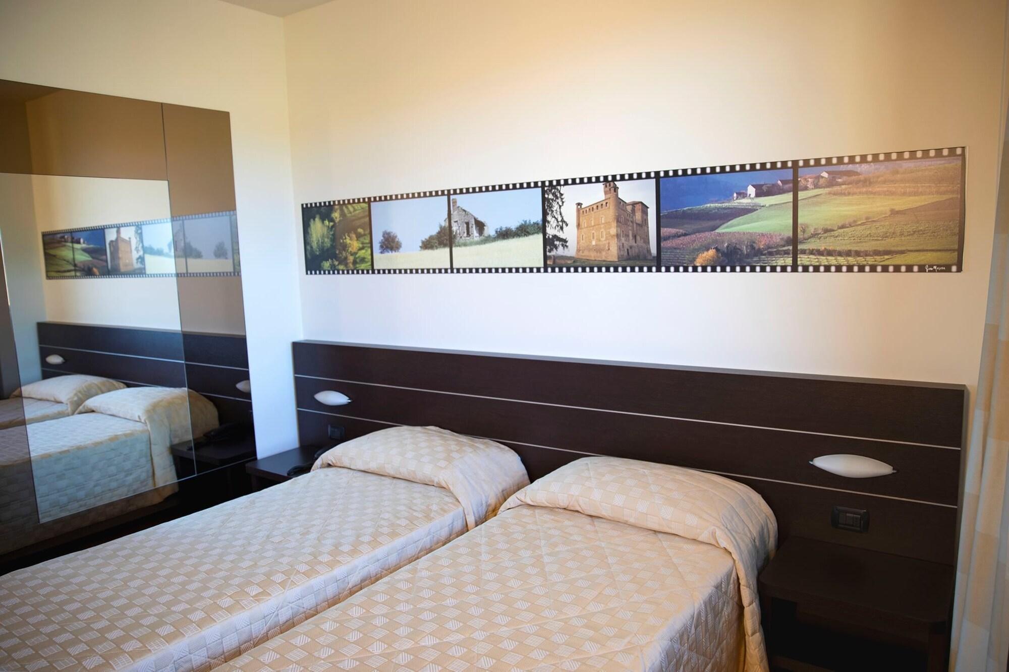 Castagnito Castahotel מראה חיצוני תמונה